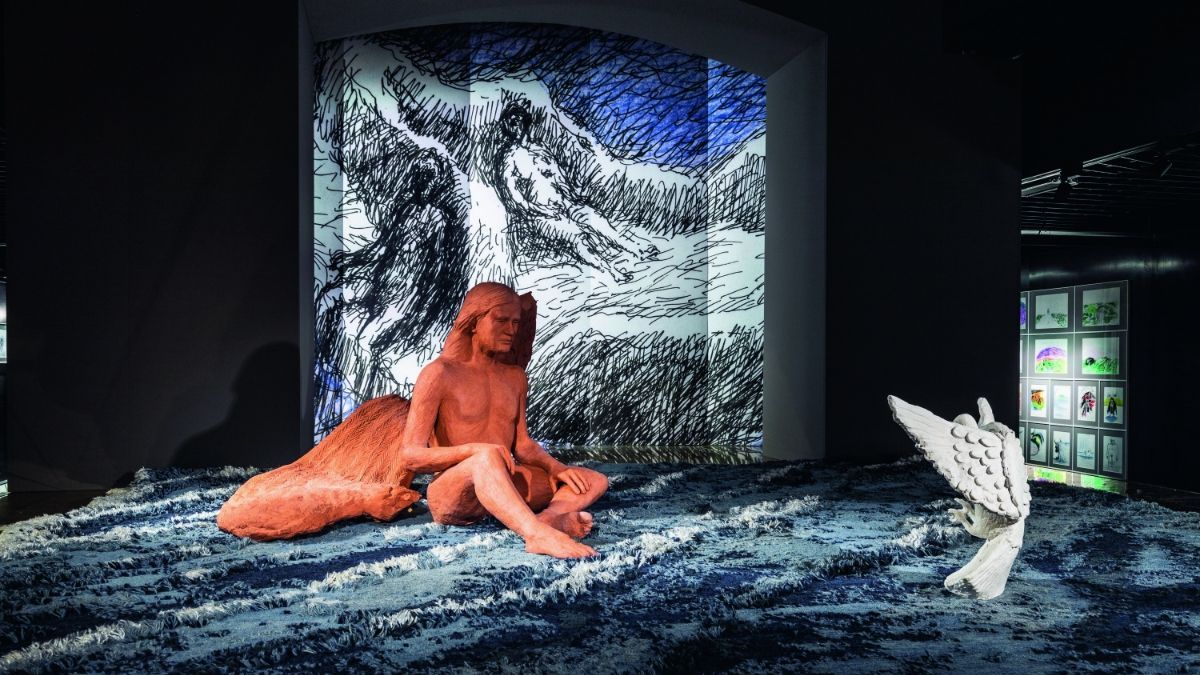  The installation created by Francesco Binfar&eacute; as part of the exhibition using &ldquo;Angelo&rdquo;, &ldquo;Colombo&rdquo; and &ldquo;Survivors&rdquo;, with &ldquo;Mare&rdquo; carpet from the Edra private collection. 