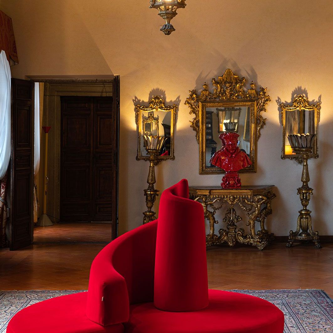   Tatlin &nbsp;fotografato nella loggia di Palazzo Borromeo che d&agrave; su via Flaminia. 