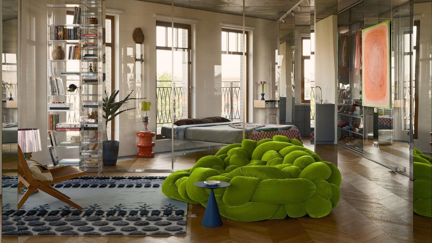 Apartment in St. Petersburg - image 1